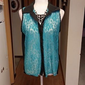 MEGA HI LOW BLUE AND BLACK LACE TOP